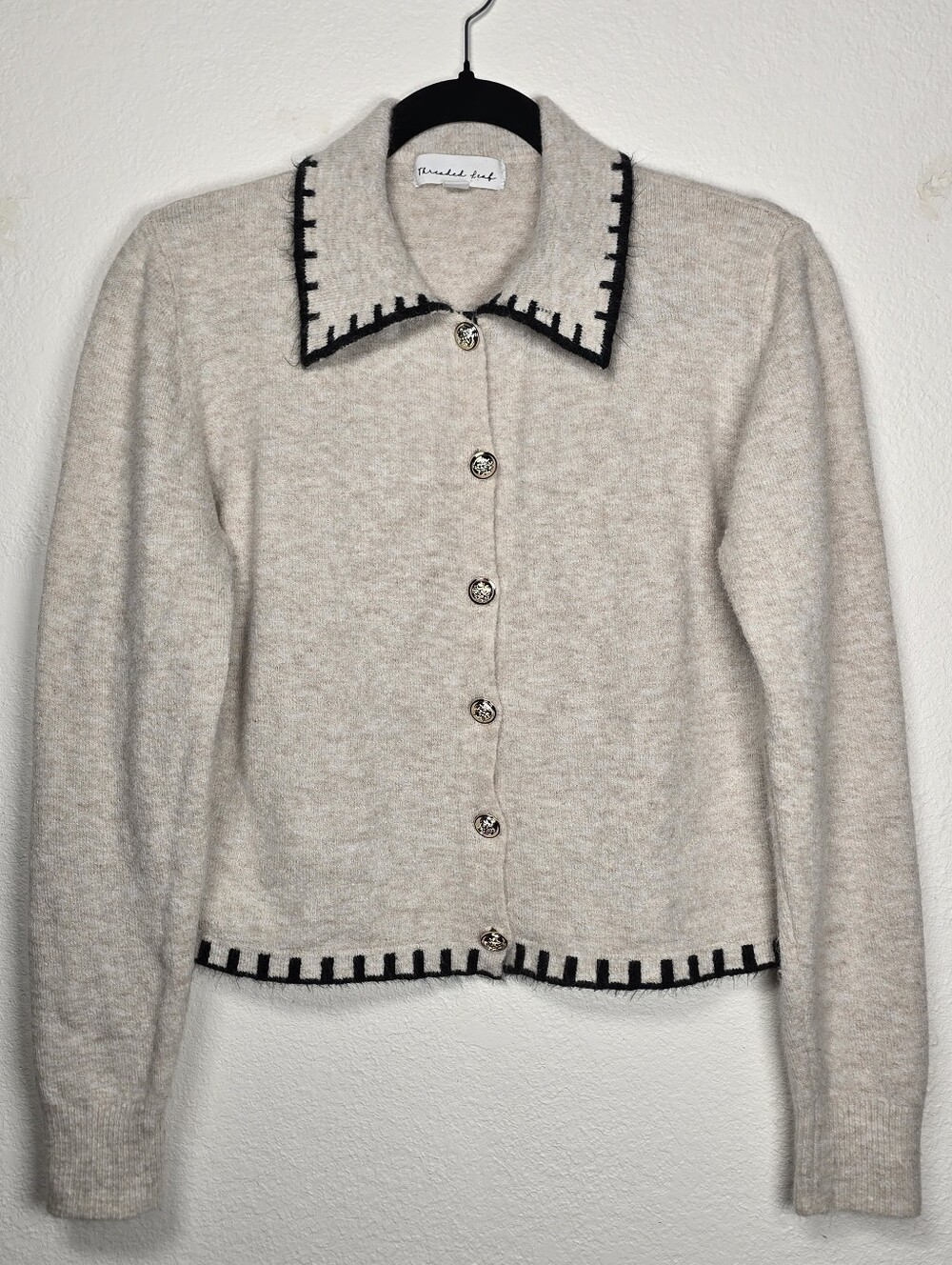 Threaded Leaf Beige Cropped Cardigan Black Stitch Gold Buttons L